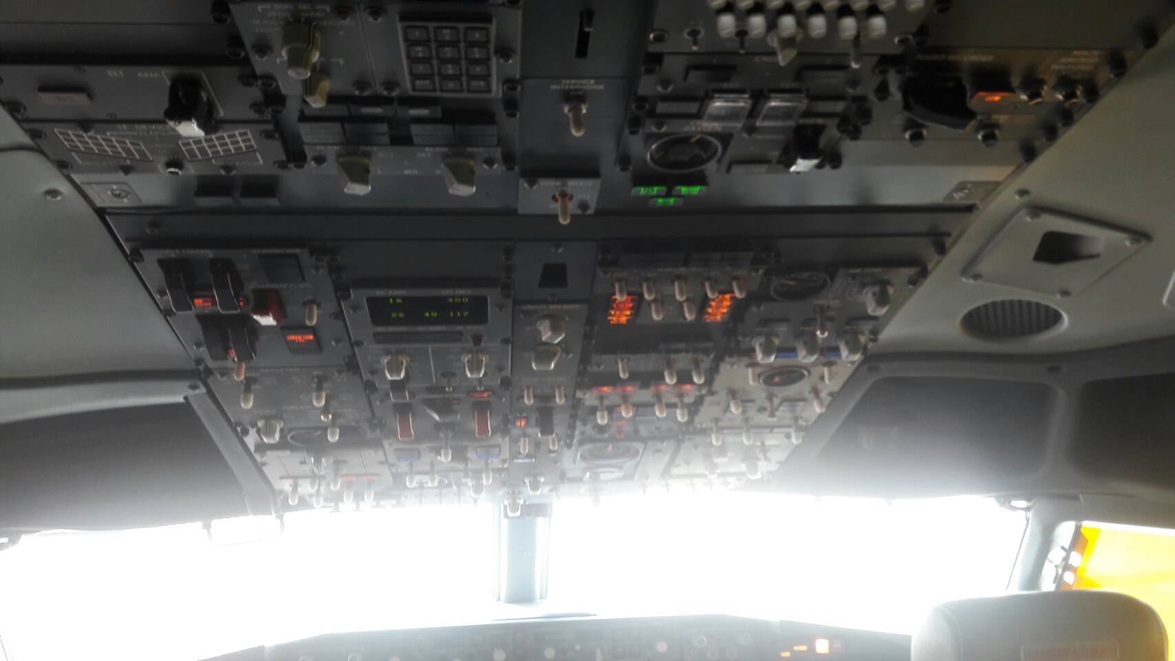 ห้องนักบิน ส่วนบน